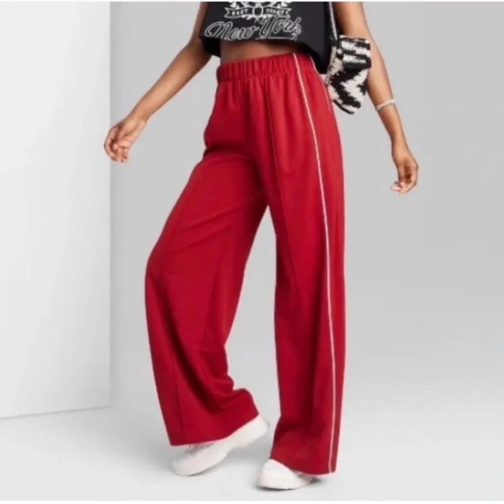 Women’s wild fable dark red Leg track pants dark red NWT - Picture 1 of 8